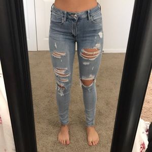 Ripped high waisted skinny jeans